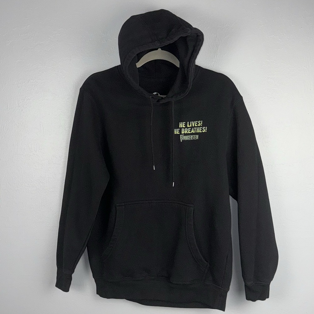 Universal Studios Frankenstein Hoodie Medium He Lives He Breathes *READ